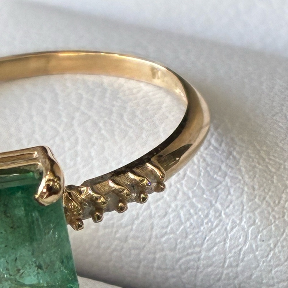 10k Gold Ring real Emerald - Picture 8 of 16